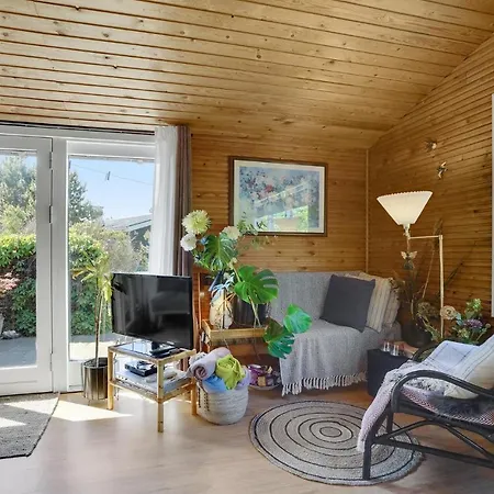 Two-bedroom In Holiday home *