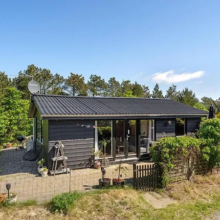 Holiday home Two-bedroom In Logstor