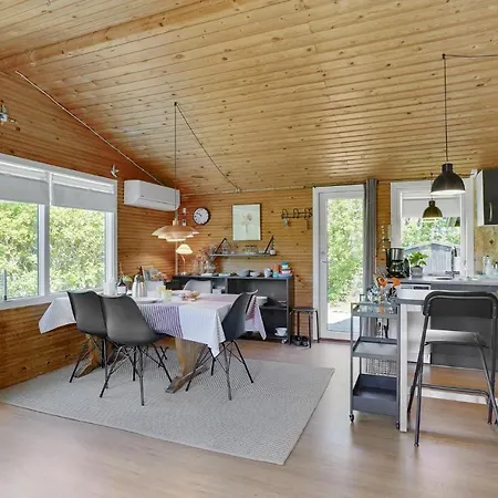 Holiday home Two-bedroom In Logstor
